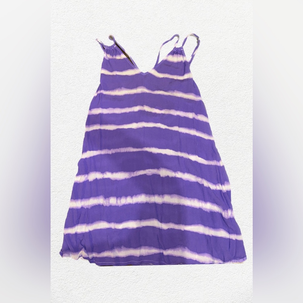 purple tank top